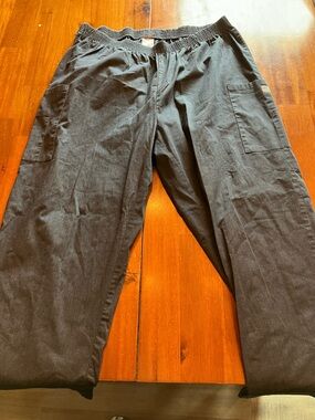 Woman’s Dark Blue Elastic-Waist Scrub Pants